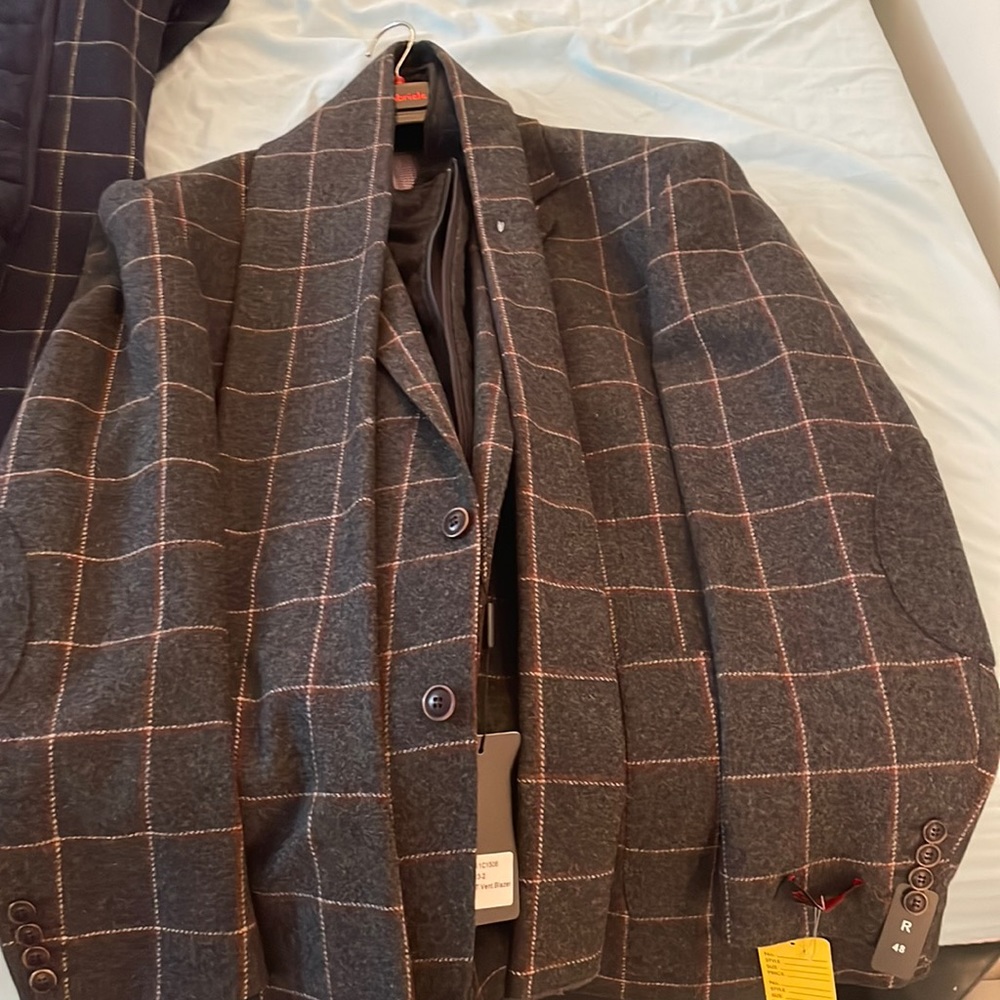 Suit jacket - Picture 2 of 3